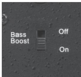 M-AUDIO STUDIOPRO 3 - Réglage du commutateur d'égalisation "Bass Boost" - 1