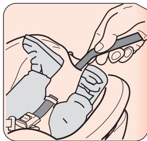 CONCORD ULTIMAX - Adjusting the seat to the child's size / adjusting the harness / shortening the belts - 2