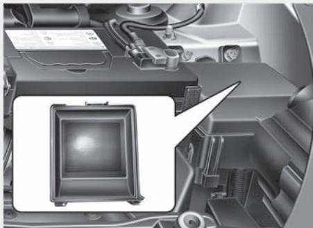 HYUNDAI IX35 2010 - Description du boîtier de relais / de fusibles - 3