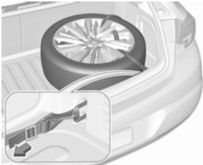 OPEL ASTRA 2016 - Rangement d'une roue de plein format endommagée dans le coffre - 2