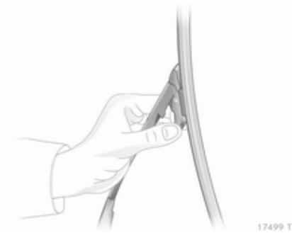 OPEL ZAFIRA 2 - Balais d'essuie-glace avant - 1