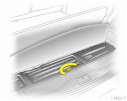 OPEL ZAFIRA 2 - Mise en place de la barre d'attelage - 1