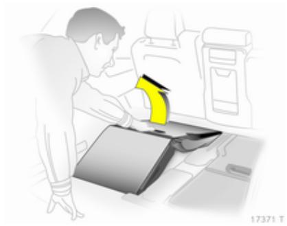 OPEL ZAFIRA 2 - Attention - 1