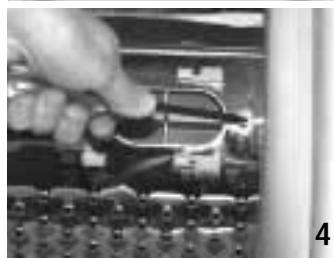 LADEN EV 1280 - Récupération d'un objet tombé entre le tambour et la cuve - 2