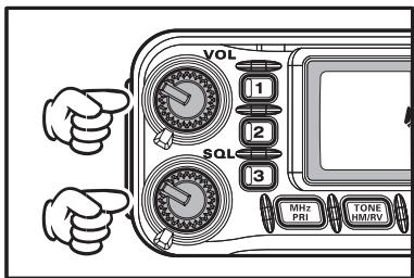 YAESU FT-7900E - Réglage du volume AUDIO et paramétrage du silencieux - 1