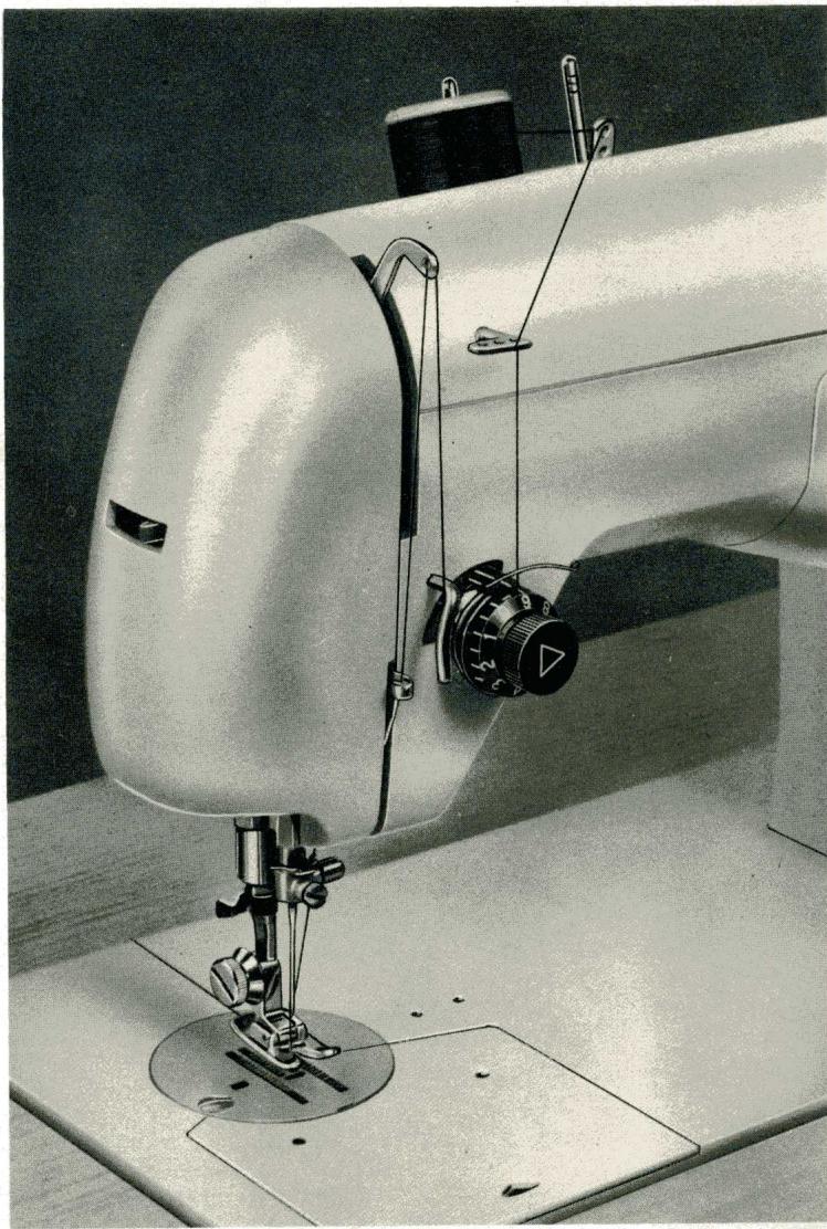 BORLETTI 1100 ZIGZAG - 2/D Passage du fil supérieur. - 1