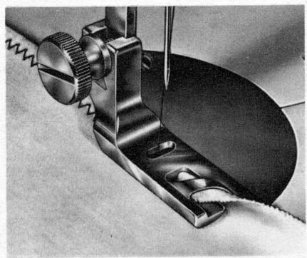 BORLETTI 1100 ZIGZAG - Ourlet roulé - 1