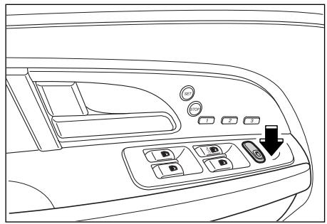 SSANGYONG REXTON - BOUTON DE DÉVERROUILAGE SUR LA PORTIQUE CONDUCTEUR - 1