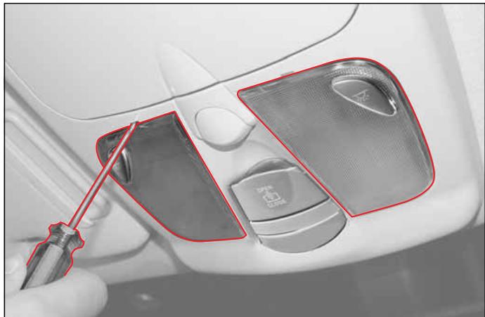 SSANGYONG REXTON 2 - LAMPE AVANT DE L'HABITACLE - 1