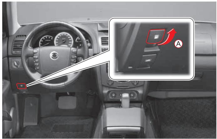 SSANGYONG REXTON 2 - VOLET DE REMPLISSAGE DE CARBURANT - 1