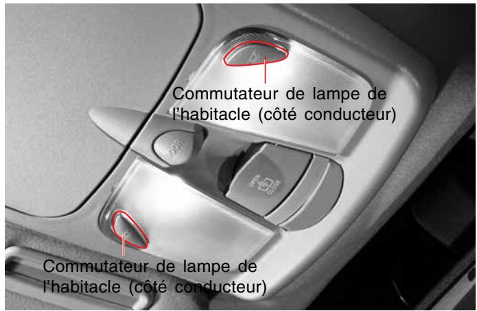 SSANGYONG REXTON 2 - LAMPE AVANT DE L'HABITACLE - 1