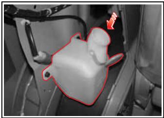 SSANGYONG STAVIC - Réserveir de liquide de lave-glace arrête - 1