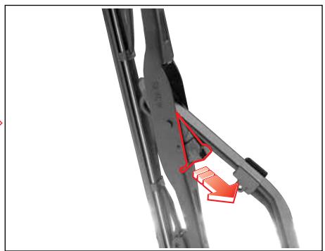 SSANGYONG STAVIC - REEMPLACEMENT DES BALAIS D'ESSUIE-GLACE - 3