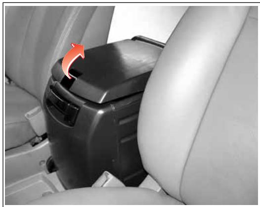 SSANGYONG STAVIC - Casier de rangement et tablette - 1