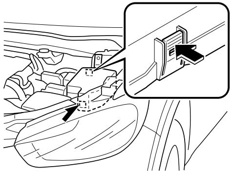 MAZDA CX-5 2011 - Remplacement des fusibles sous le capot - 1