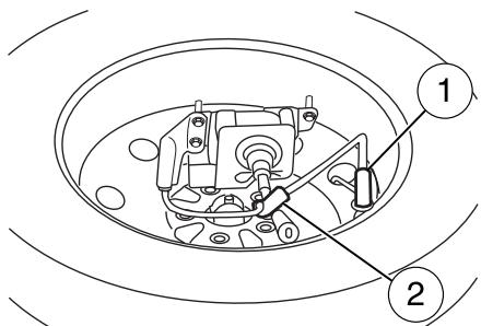 MAZDA TRIBUTE 2010 - Si la roue de secours est équipée d'une fixation, exécutez les étapes supplémentaires suivantes : - 3