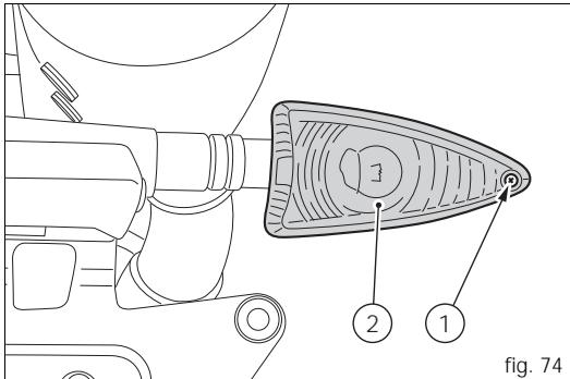 DUCATI HYPERMOTARD 796 - Remplacement des ampoules des clignotants arrêté - 1