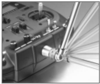 FUTABA FX-18 - Antenne helicoidale 35 MHz   réf. 8081   Antenne helicoidale 40/41 MHz   réf. 8072 - 1