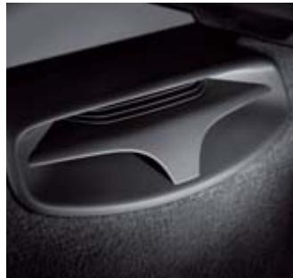 PORSCHE CAYMAN - BOSE® Surround Sound-System (pour PCM et CDR-30). - 2