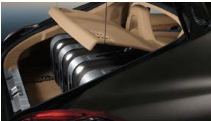 PORSCHE PANAMERA 4S - Exemple de chargement avec couvre-bagagesouple et ridesau pare-soleil electrique a l'arriere. - 3