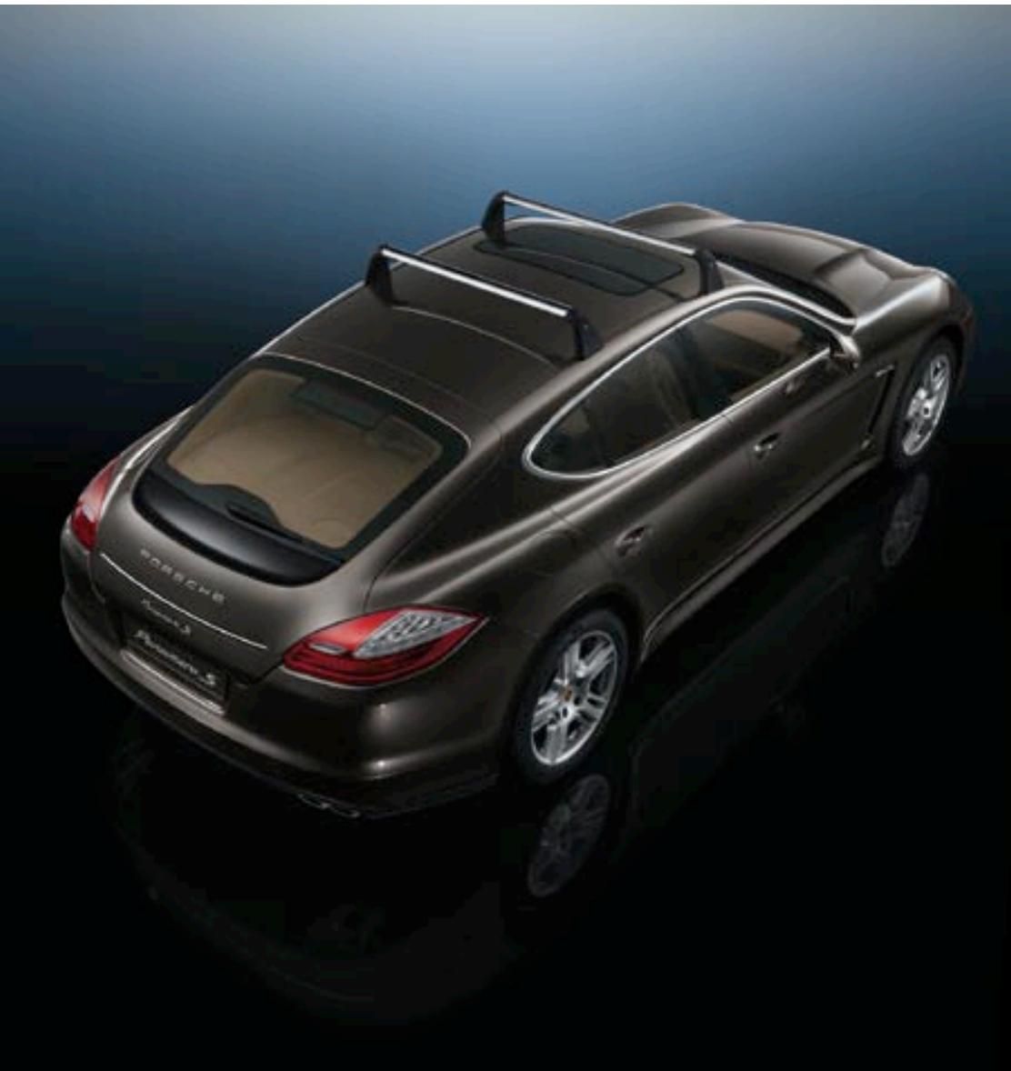 PORSCHE PANAMERA 4S - Exemple de chargement avec couvre-bagages rigide. - 1