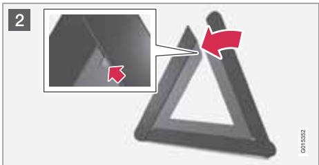 VOLVO V40 - Triangle de présignalisation et trousse de premier secours* - 1