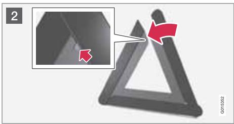 VOLVO XC60 - Triangle de présignalisation et trousse de premier secours* - 1