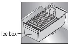 PANASONIC NR-B32FX2-XE & NR-B32FX2 - Making ice cubes - 3