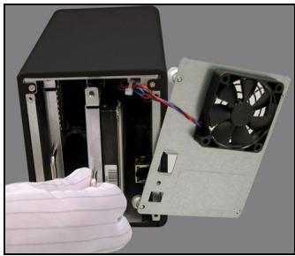ZYXEL NSA-220 PLUS - Install Hard Drives - 7