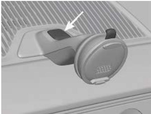 NAVIGON VOLKSWAGEN MAPS AND MORE - Démontage du support - 1