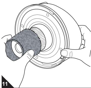 DIRT DEVIL CENTEC - Nettoyage du filtré central à lamelles et du filtré de protection du moteur - 3