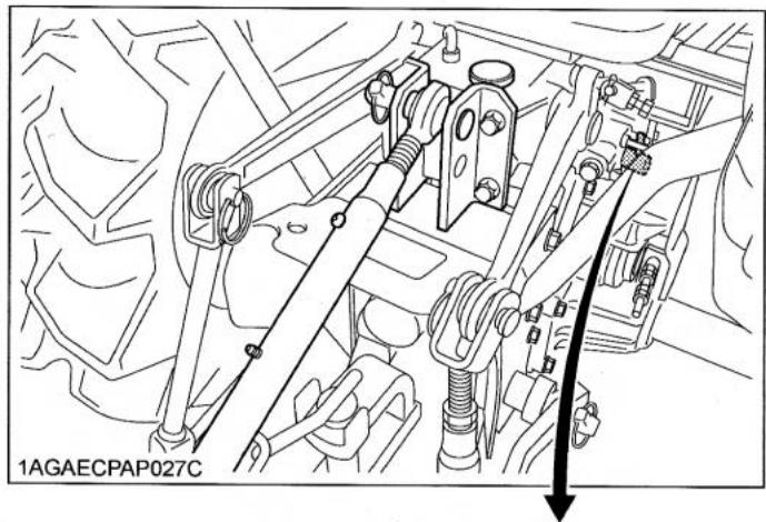 KUBOTA B1220 - Lorsque l'accessoire est attaché - 1