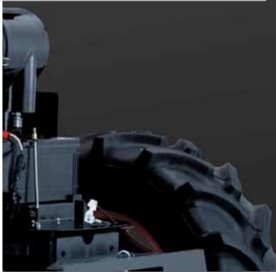 KUBOTA M130X - Capot monobloc à ouverture totale - 2