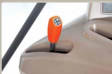 KUBOTA M130X - Accoudoir Multi-fonction - 1