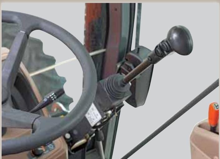 KUBOTA M130X - Commande mono-levier - 1