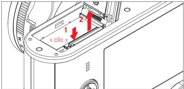 LEICA VERSION Q TYPE 116 - Insertion de la carte mémoire - 3