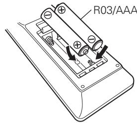 MARANTZ SR5006 - Insérez les piles fournies dans la télécommande de l'appareil - 2