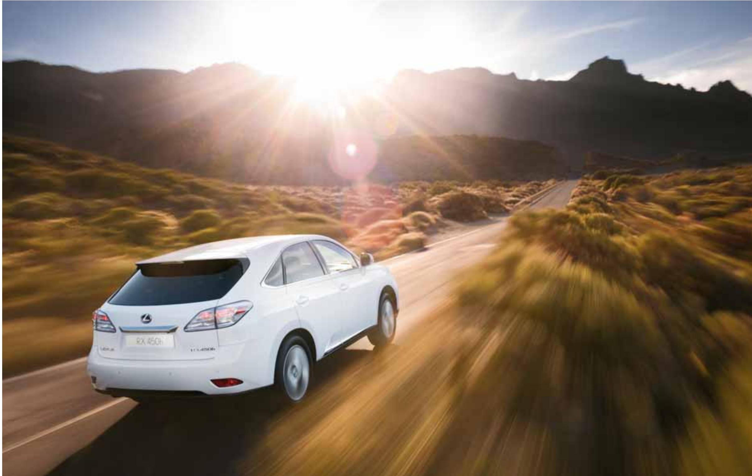 LEXUS RX 450H - Des formes sculptées - 1