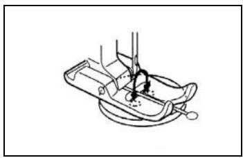 YAMATA FY760 - Pose de boutons (pied zig-zag) - 2