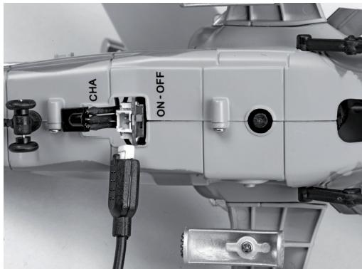 GRAUPNER NANO FIGHTER GYRO - Charging the battery - 2