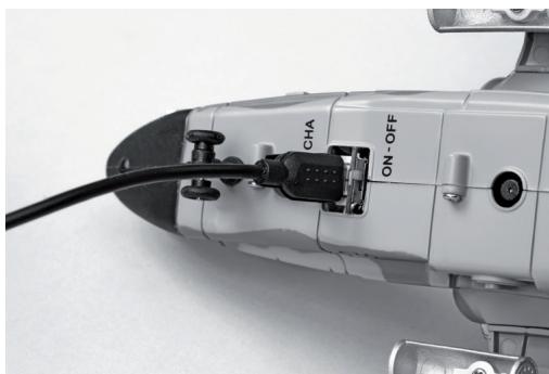 GRAUPNER NANO FIGHTER GYRO - Charge de l'accu de propulsion - 3