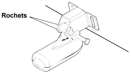 EAGLE SEACHARTER 642CDF IGPS - Installation du transducteur sur le tableau. - 1