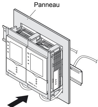 OMRON ZFV-C - Installez les petits adaptateurs de montage sur les quatre trous situés sur l'amplificateur. - 5