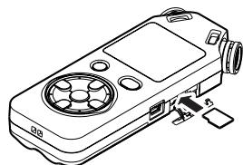 TASCAM DR-05 - Insertion de la carte microsd - 1