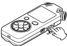 TASCAM DR-05 - Retrait de la carte - 1