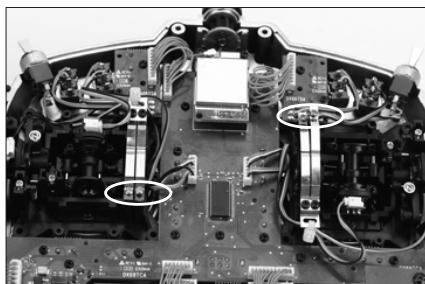 SPEKTRUM DX8 - Änderung der Reibung am Gashebel von einer Seite zur anderen - 1