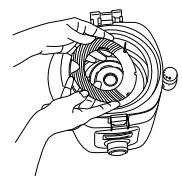 CUISINART CJE1000E - Dismantling the juice extractor - 5