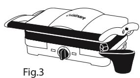 CUISINART MULTIFUNCTION GRILL - Placer les bacs récapheures de jus de cuisson - 1
