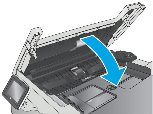 HP COLOR LASERJET PRO MFP M477FDN, COLOR LASERJET PRO MFP M477FDW, COLOR LASERJET PRO MFP M477FNW - Nettoyer les rouleaux et le tampon de séparation du bac d'alimentation. - 3