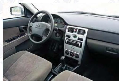LADA PRIORA BREAK - 3